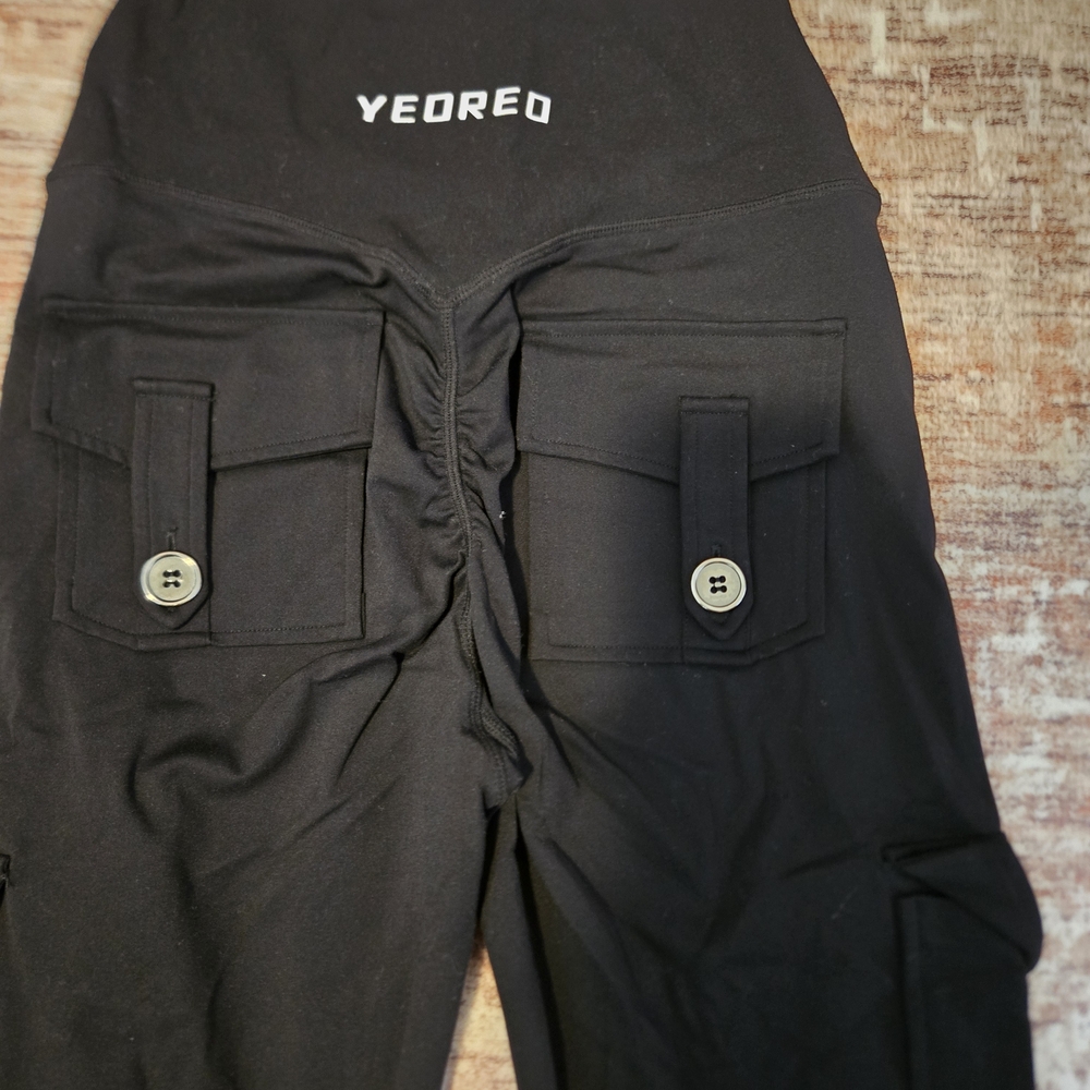 Yeoreo Women's Stylish Black Leggings with Pockets